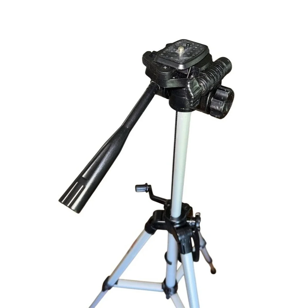 DigiPower Camera Tripod Silver/Black 3-Way Pan/Tilt Head Quick Release Bag